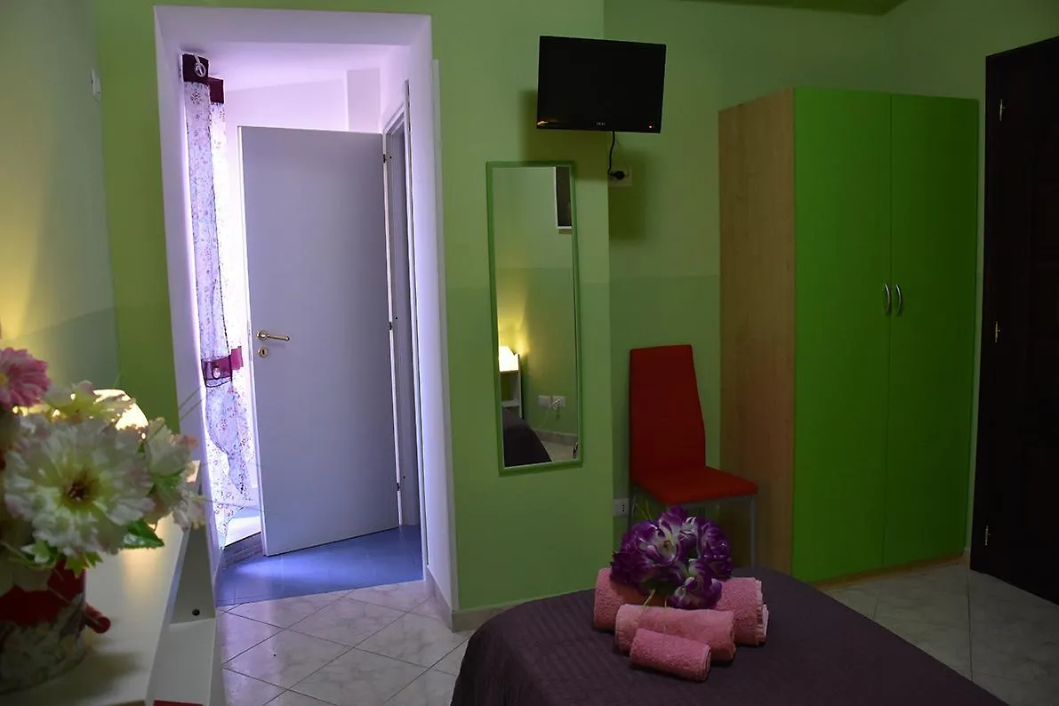 *** Bed & Breakfast B&B La casa di Luigi Giardini Naxos Italia